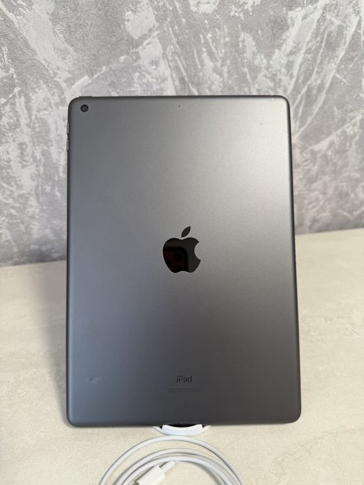 Apple IPad 7 Gen. 32 Gb. WiFi.