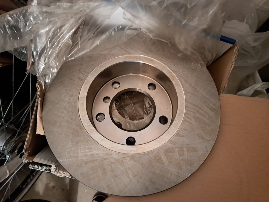 Tarcze i klocki hamulcowe przod BMW E 36 90-00 i Z3 96-99