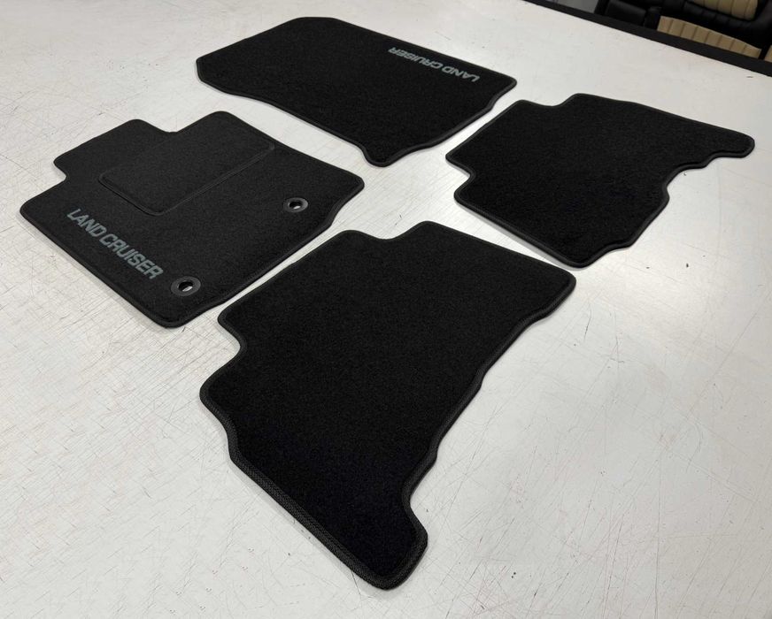 Автоковрики для Toyota Land Cruiser. Коврики для Тойота Ленд Крузер