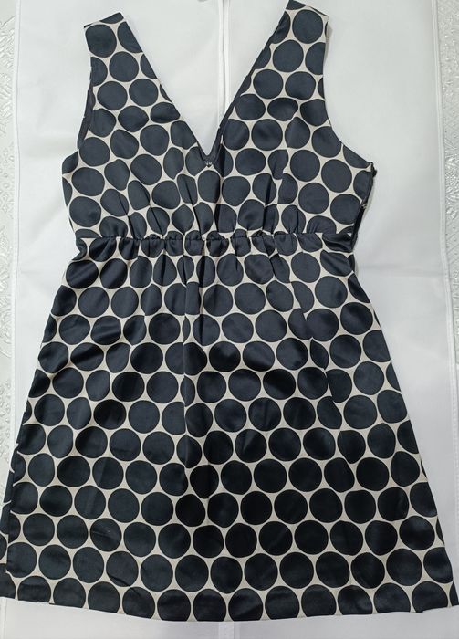 Vestido de mulher em cetim