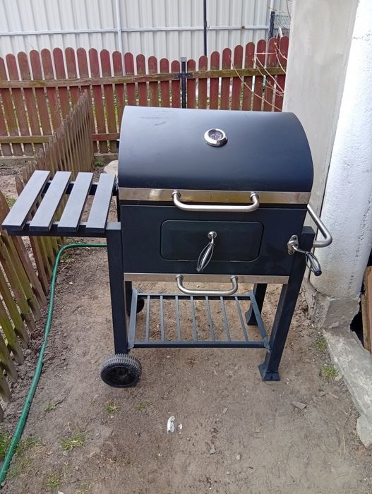Sprzedam grill .