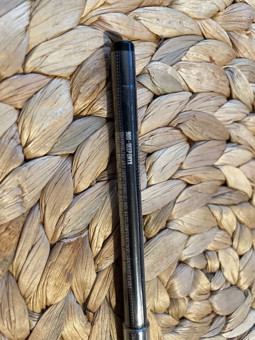 Maybelline kredka do oczu 900Deep onyx