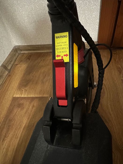 Електросамокат Motus PRO 8.5 lite black