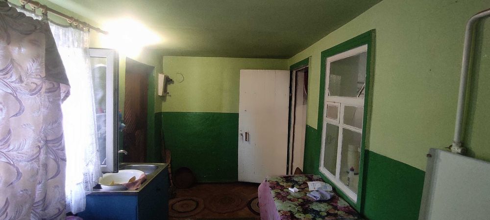 Продам частину будинку 40 м. кв. у хорошому житловому стані!