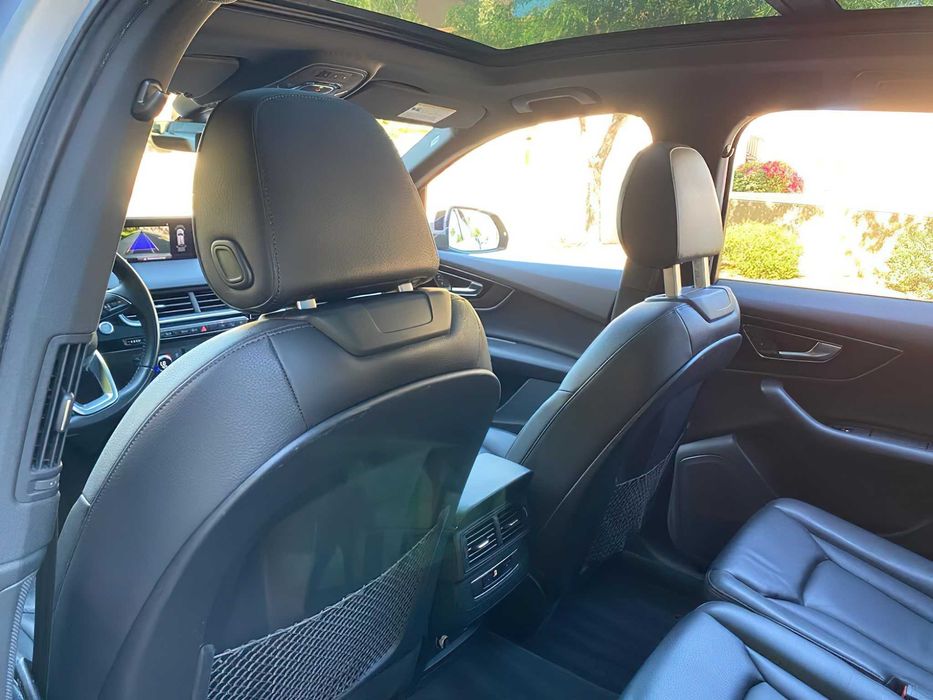 Audi Q7      2019