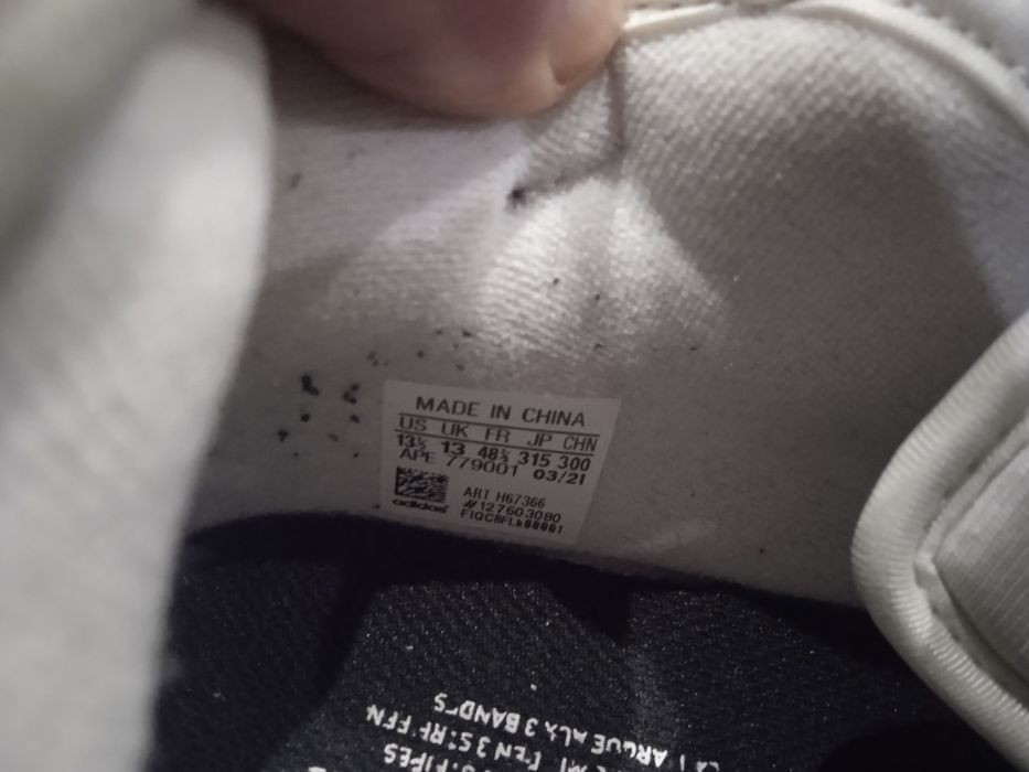 Продам кроссовки Адидас в идеальном состоянии 46размер: 2 500 грн