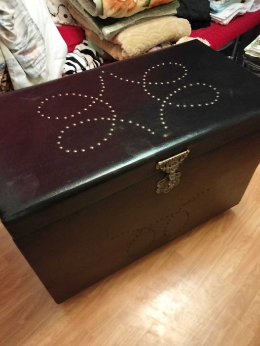 Arca / Bau Madeira com Pele Sintética