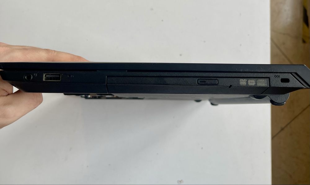 Laptop Lenovo B50-80 |i3|8GB RAM|256GB SSD|Radeon R5|Gotowy do pracy