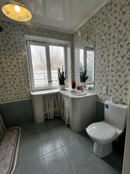 Оренда двоповерхового  будинку