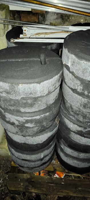 Podstawa betonowa masztu odgromowego