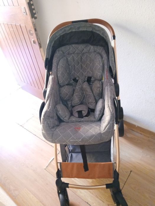 Carinho de bebe     .