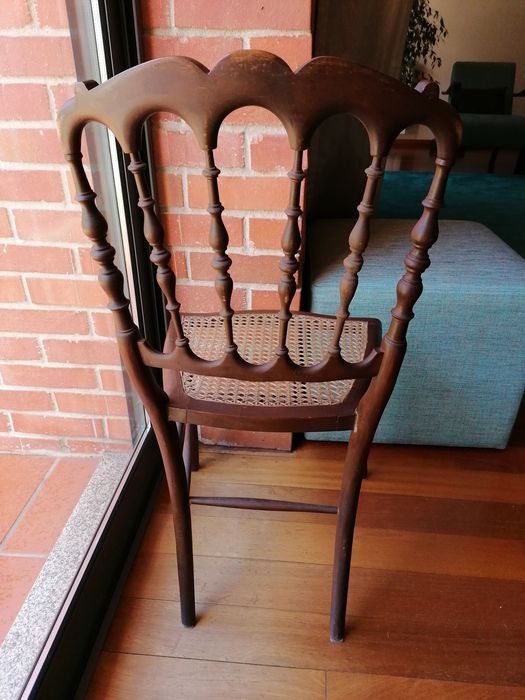Cadeira em palhinha