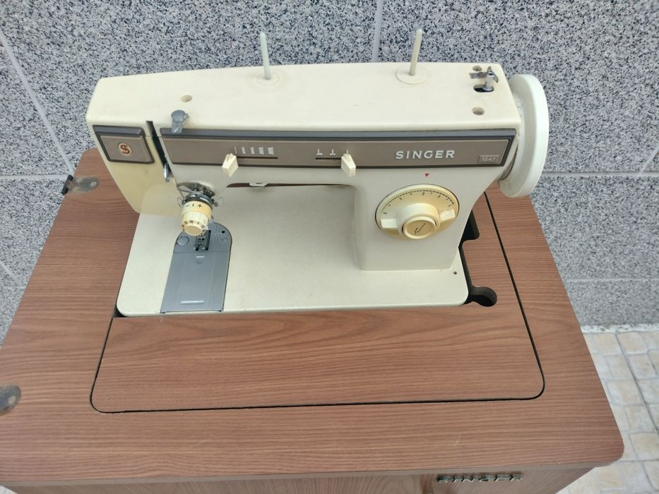 Máquina de costura Singer