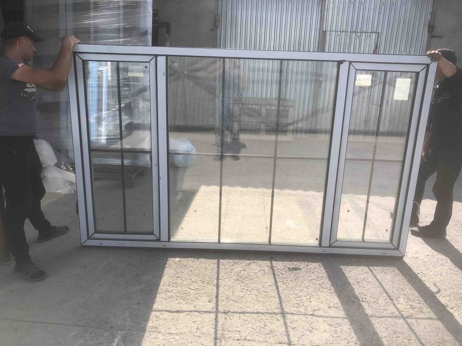 Вікно whs72 чорне матове