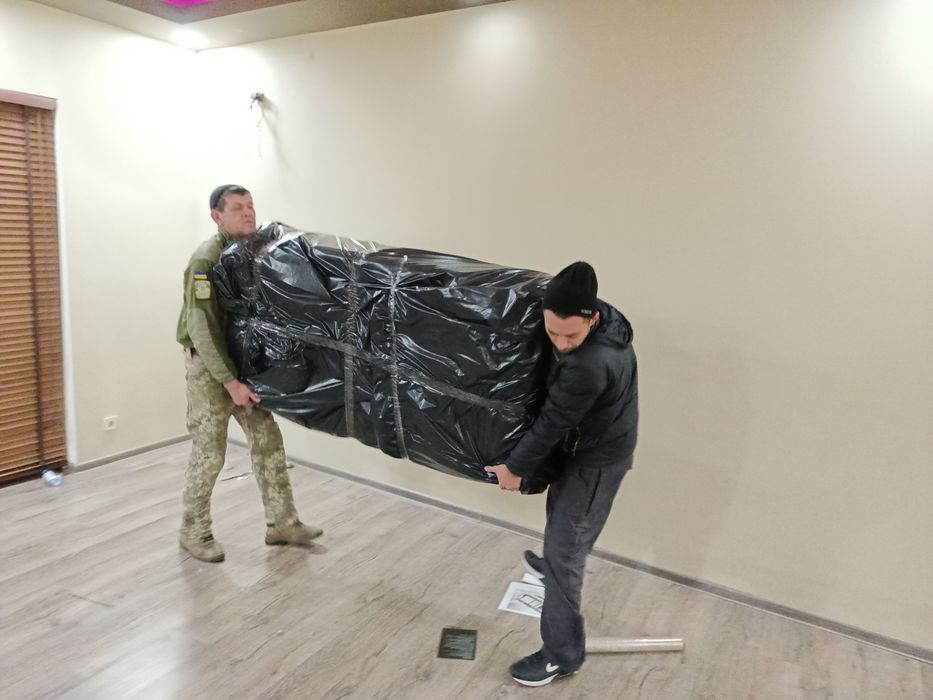 Грузоперевозки Днепр 1тонна, 2тонны, 5тон, есть гидроборт,рокла, грузч