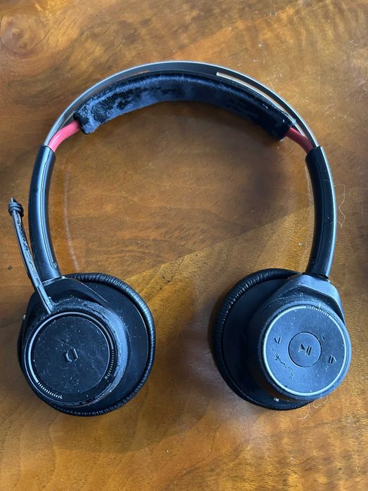 Zestaw słuchawkowy słuchawki Poly Plantronics Voyager Focus UC