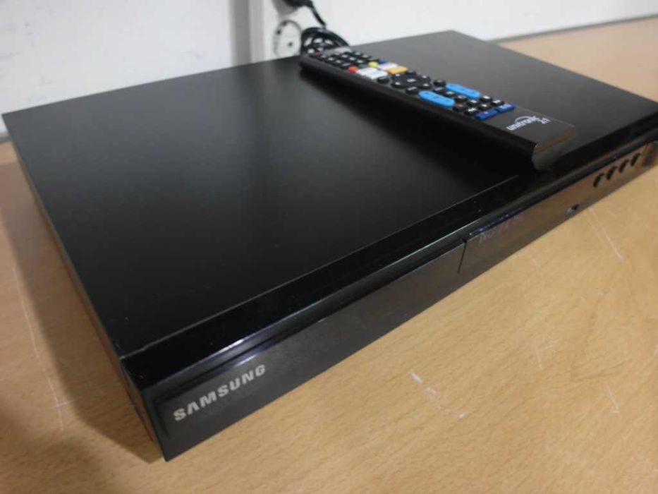 HomeCinema Samsung HT-D555 com comando
