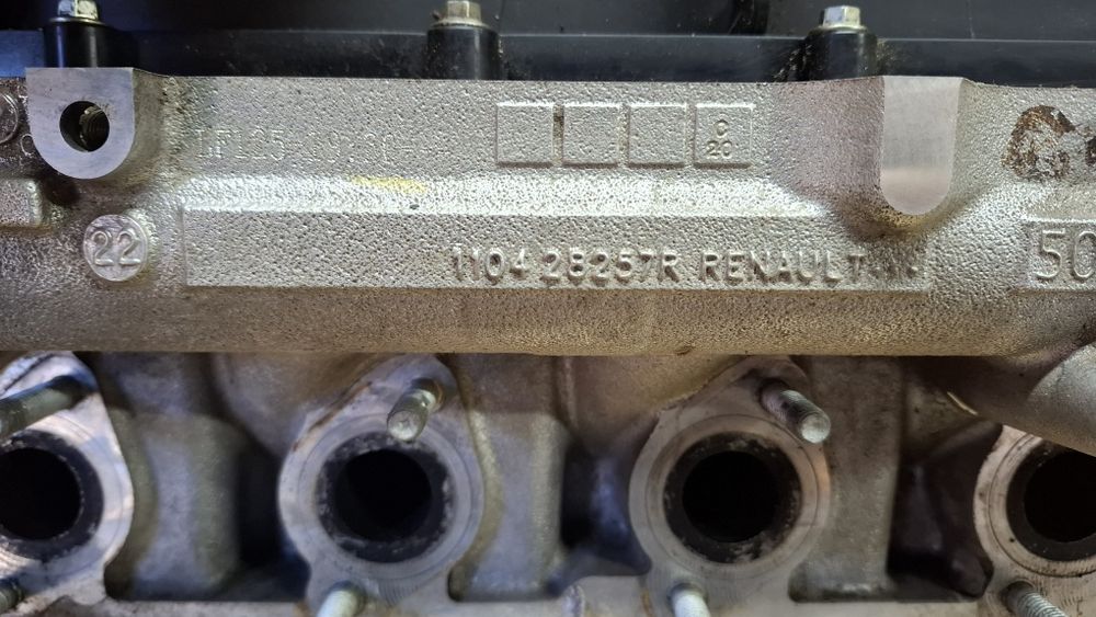 ГБЦ Dacia Renault головка блока Sandero