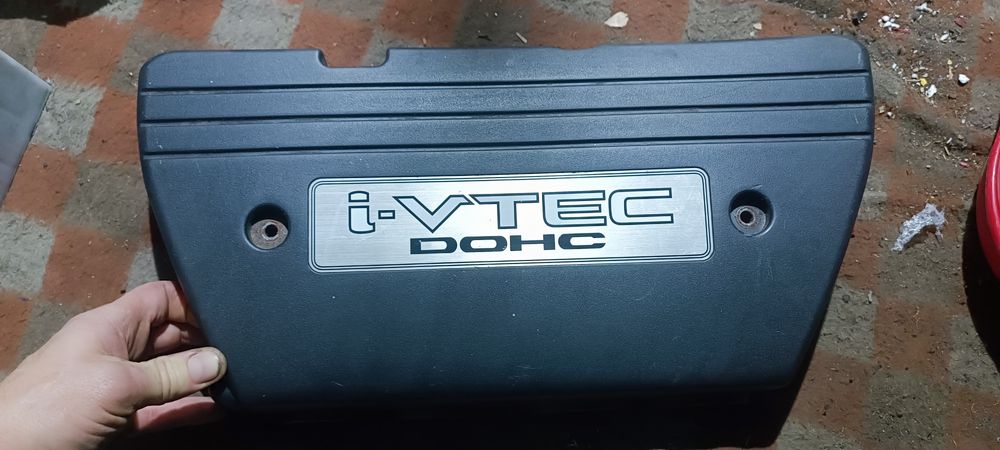 Передние фары Хонда Аккорд 7 рестайлинг, крышка двигателя