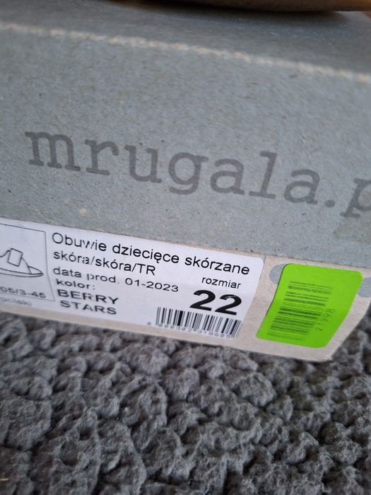 Skórzane sandałki od Mrugała dziewczynka