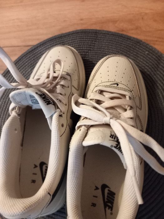 Nike air force beżowe