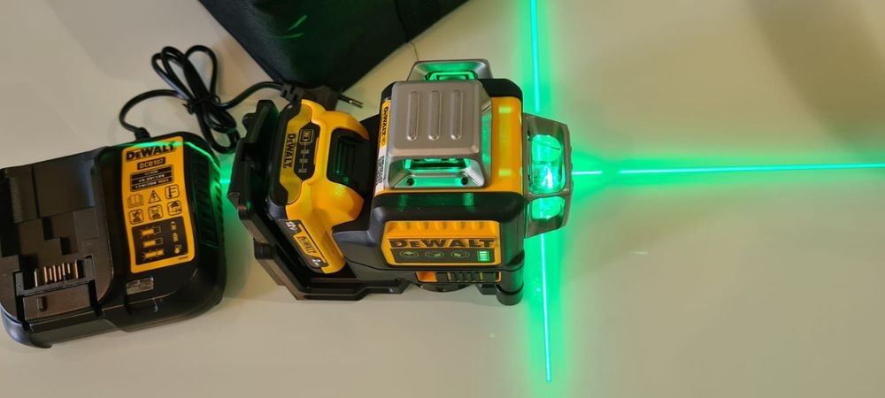 Nivel a Laser Dewalt completo