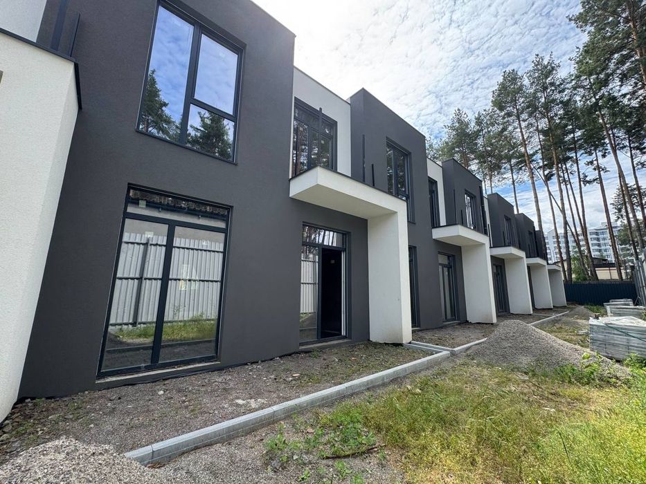 Двоповерховий таунхауз