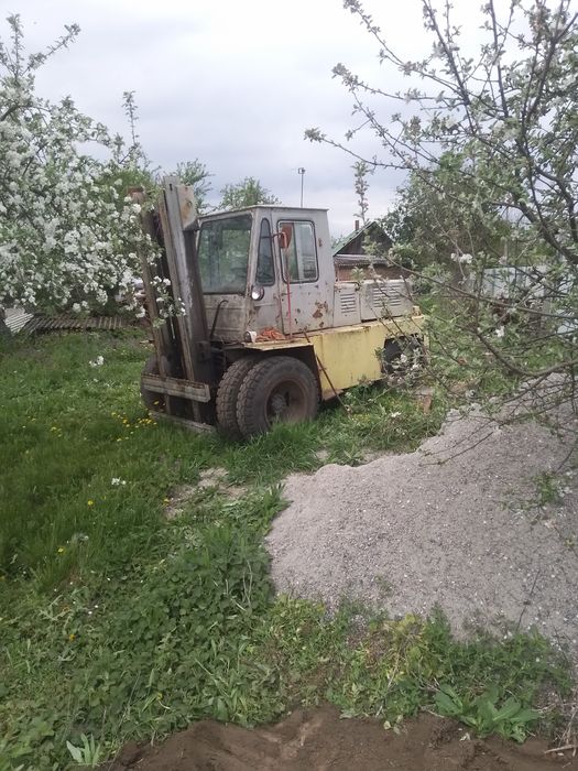 Львовський, навантажувач ,пятітонік