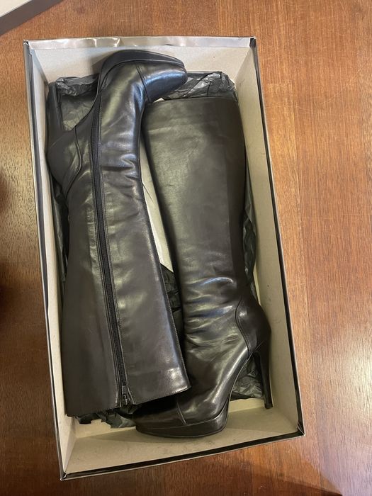 Czarne skórzane kozaki na obcasie na szpilce prima moda r. 37