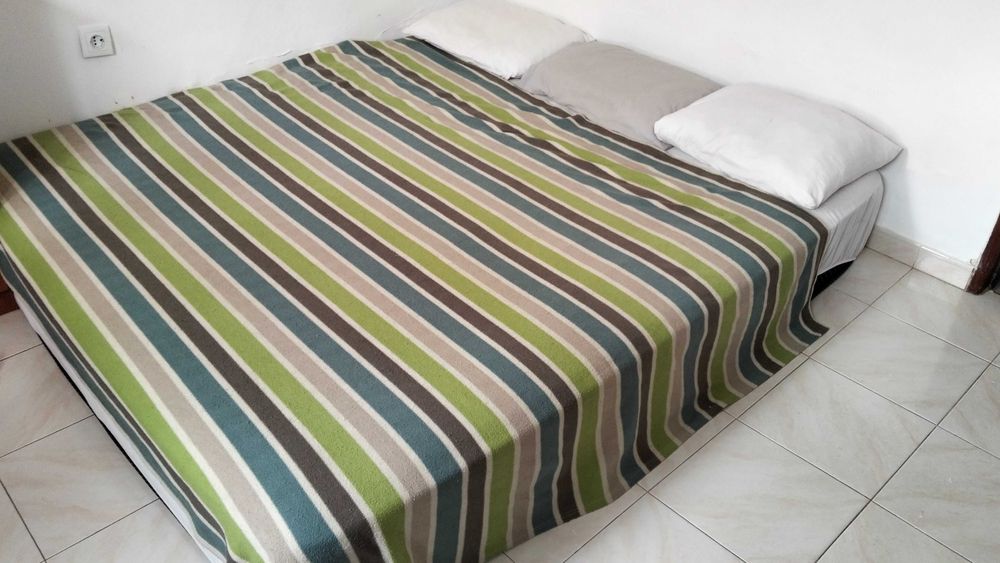 Colchão casal 200x180cm com molas ensacadas