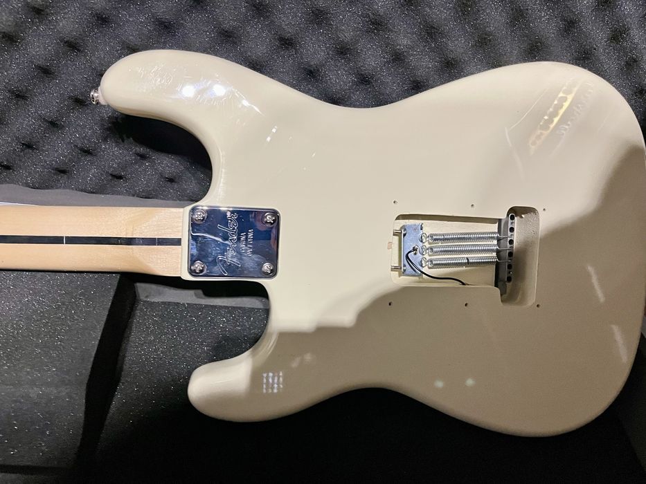Fender Stratocaster (replika).