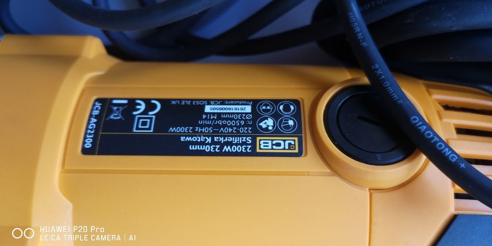 Szlifierki kątowe JCB