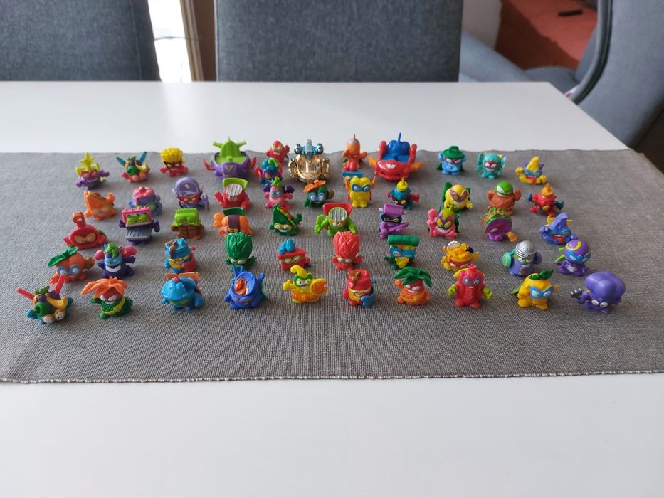 Zestaw figurek Superthings