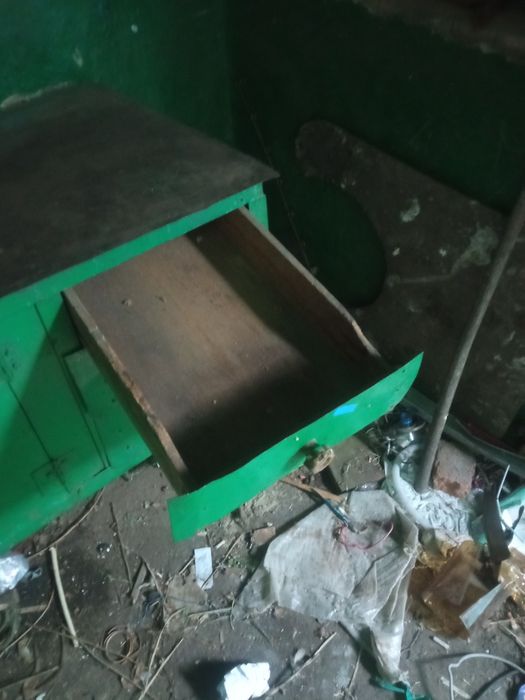 Железный стол для гаража