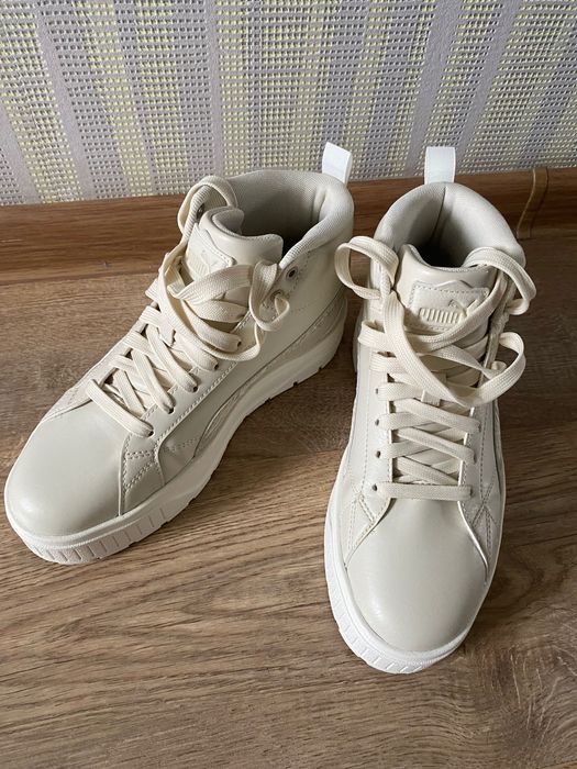 Продам Деми ботинки женские Puma