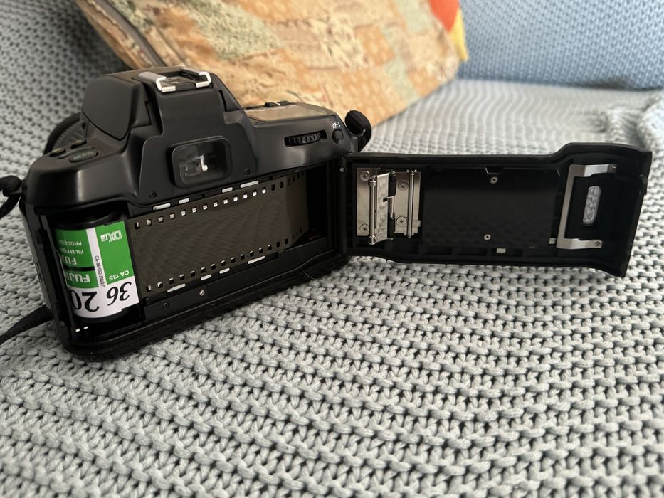 Maquina analogica Nikon F-70