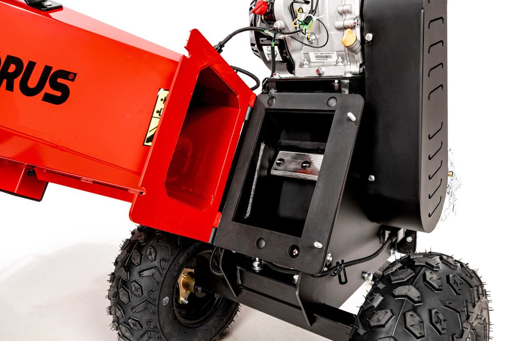 Cedrus RB02PRO Rozdrabniacz do gałęzi rozdrabniarka rębak spalinowy
