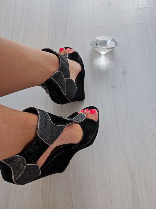 Sexy buty na koturnie