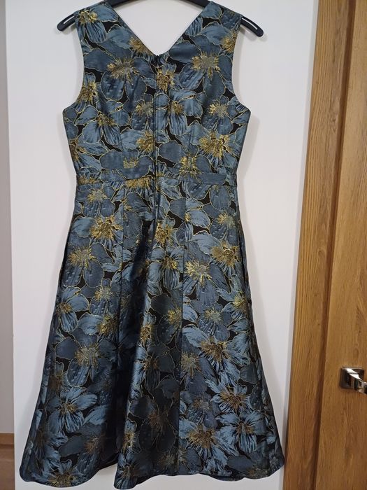 Elegancka sukienka sylwester karnawał