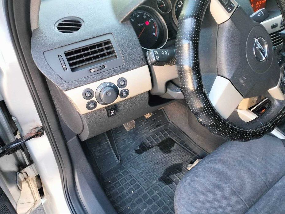 Opel Astra H 2008 газ-бензин
