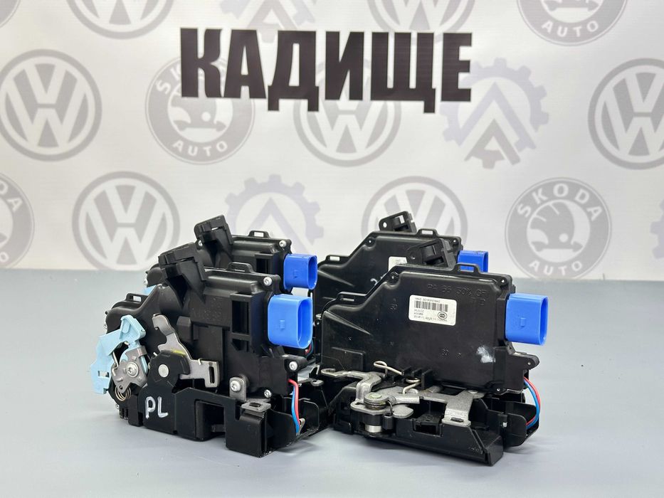 Замок дверний Шкода Октавія А5 замок правий лівий Гольф 5 6, Тоуран