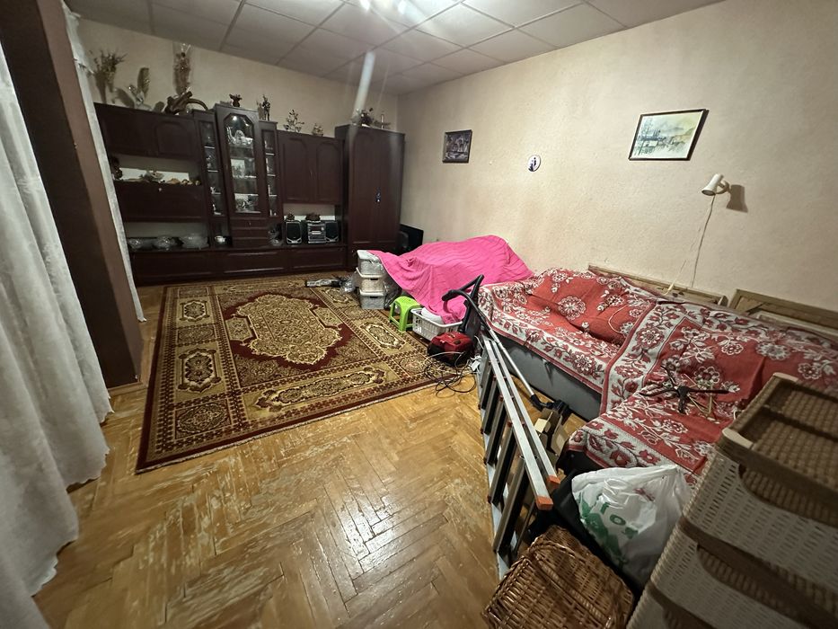 Продається просторий будинок