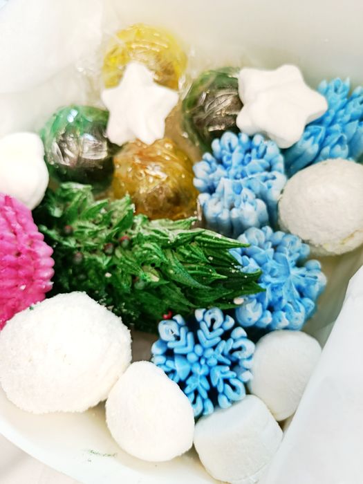 Подарунковий набір з чайних бомбочок та зефіру подарунок новорічний