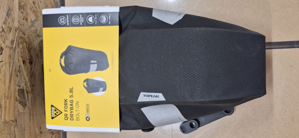 Torba na widelec TOPEAK QR Fork Drybag Bolt-On 5.8L.