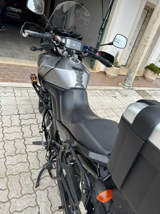 Suzuki v-strom 650