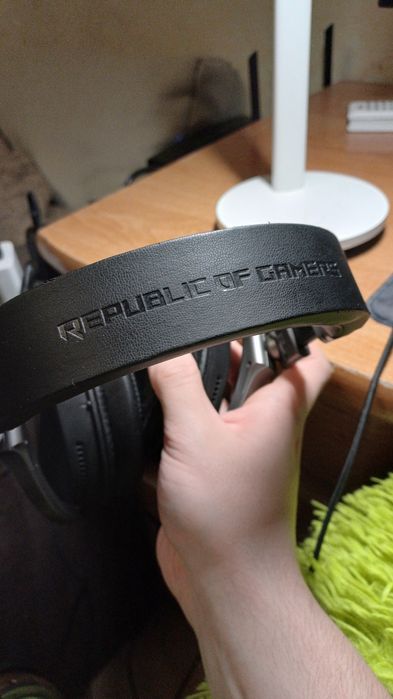Asus rog delta core з мікрофоном