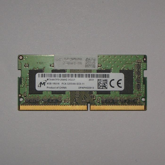 Пам'ять Micron 4 GB SO-DIMM DDR4 3200 MHz (MTA4ATF51264HZ-3G2J1)