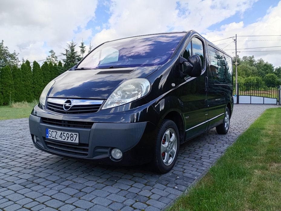 Opel Vivaro Cosmo tour