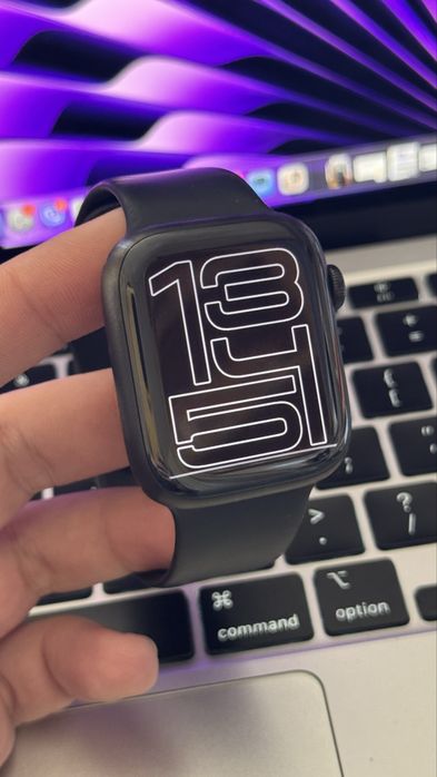 Apple Watch Series 7 45mm Titanium (Space Black)