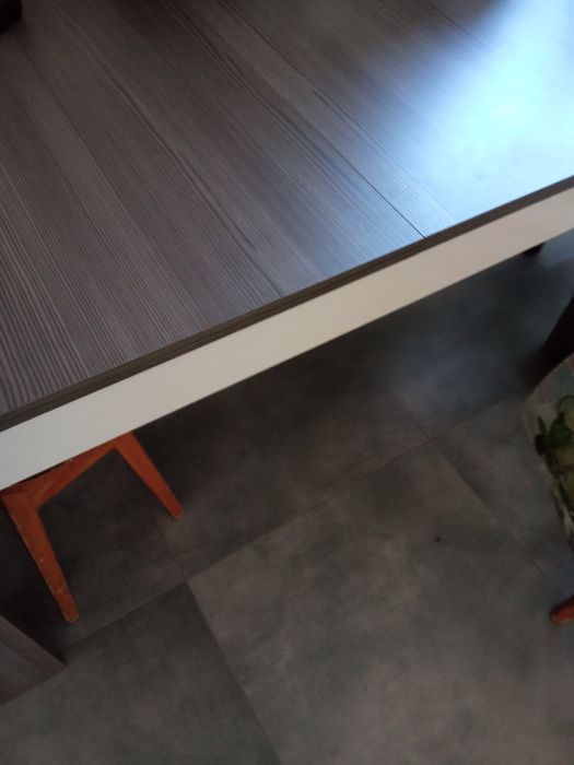 Stół do kuchni lub salonu